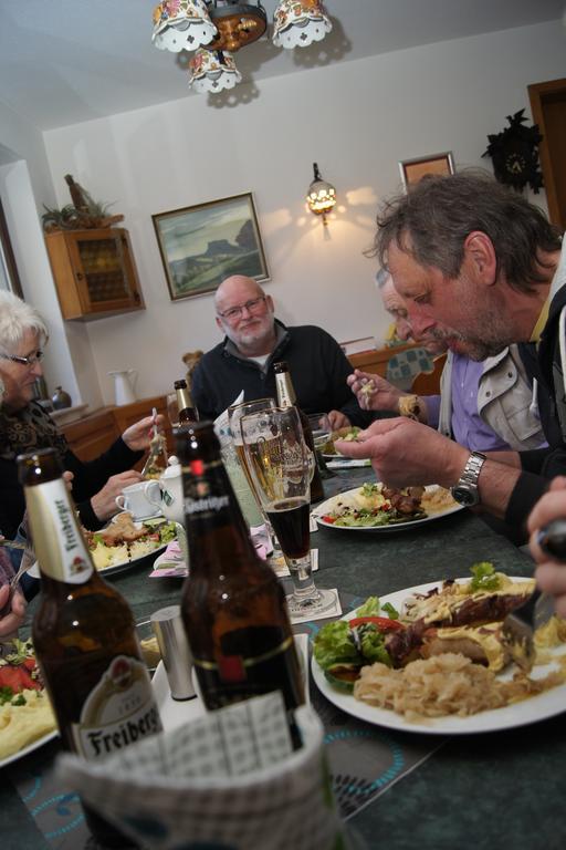 Gaestehaus Stadtschaenke 호텔 Liebstadt 외부 사진